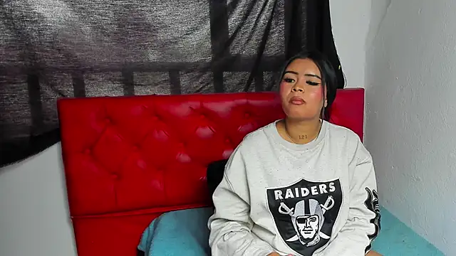 hillaryy19 webcam