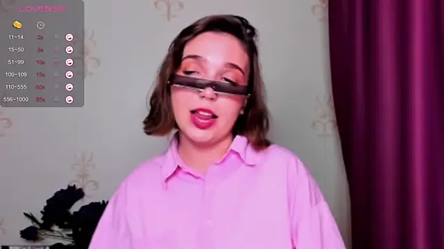 KindHazelHere_ webcam