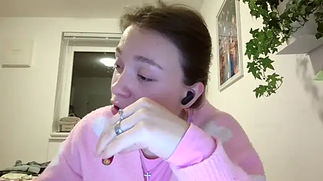 WonderAngela webcam