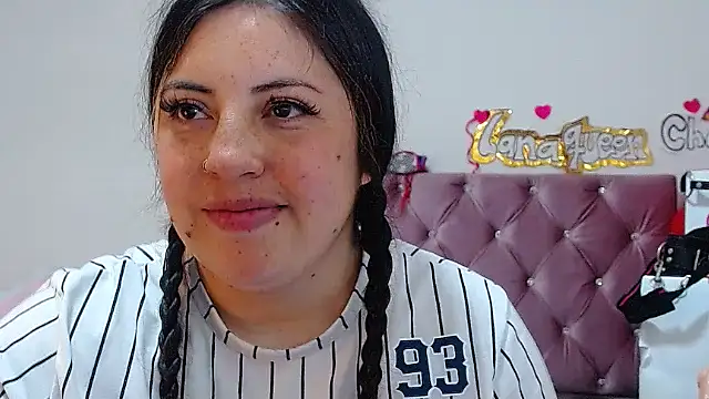 lanaqueen699 webcam