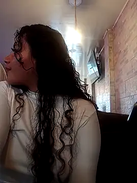 yaya_watson - Yaya_watson's free webcam - UK Sex Cams