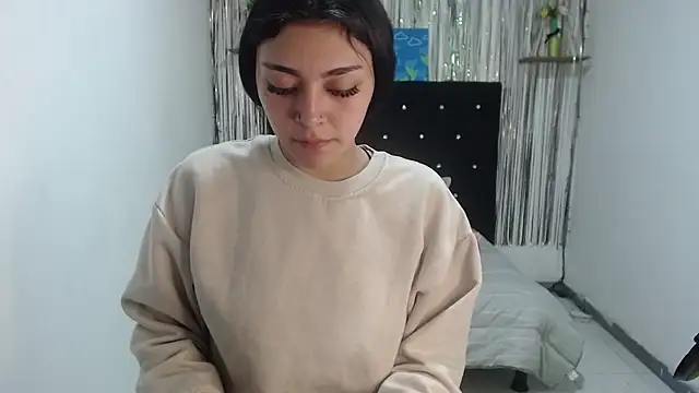 Darkittydoll_15 webcam