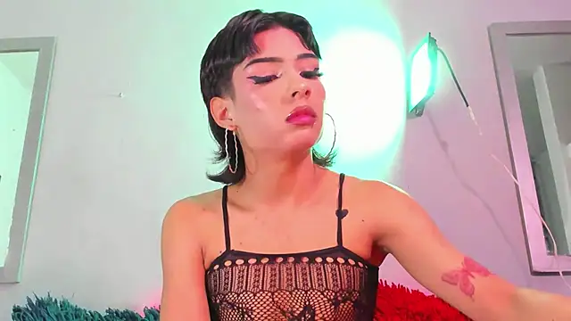 Emilyhottx webcam