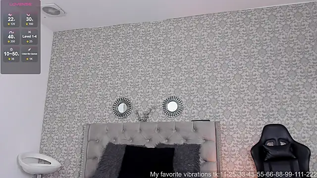 Grace_Hollis webcam