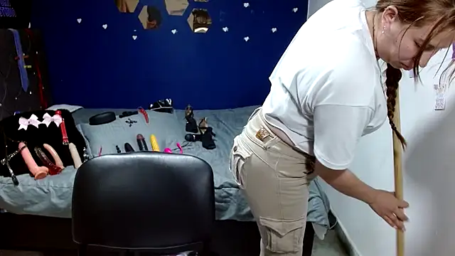 layanafuckhardass webcam