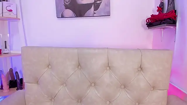 ginevra_boobs webcam