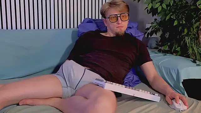 Saint_Vicious webcam