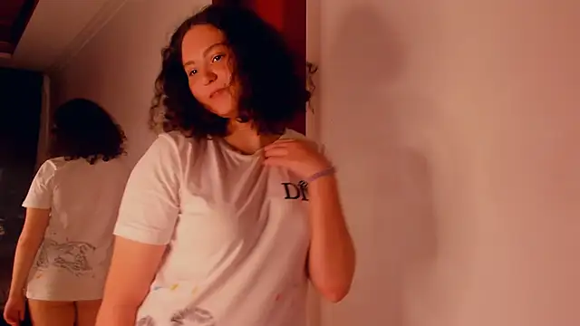 bridgetbraddy (F teen) - 🤫lick finger n kiss🤫