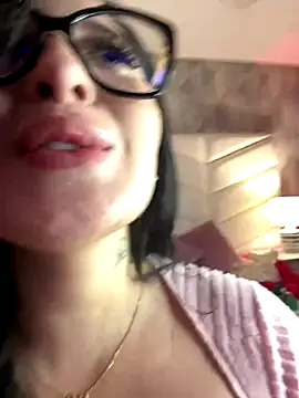 Webcam Model (Gabriela_mejia)  is live.Free join now!