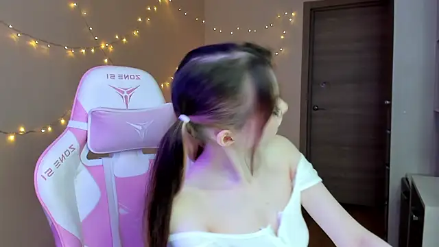 lilMollyStuart webcam