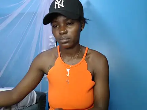 TrishaKalid webcam