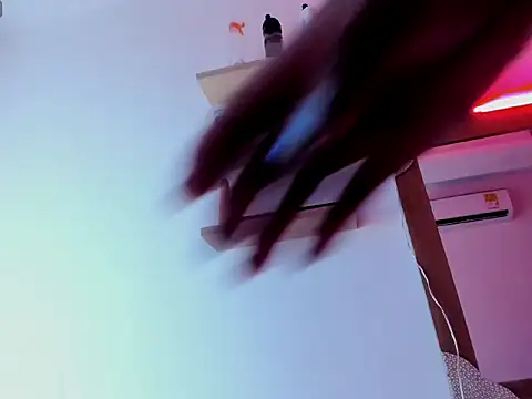 Beyota_James webcam