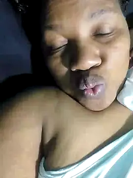Webcam Model (Bustyslave48)  is live.Free join now!