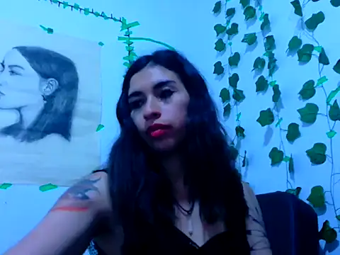 lucywhite13 webcam