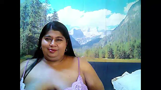 indianhoney694u webcam