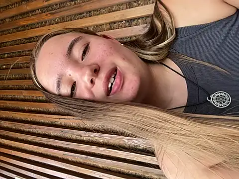 StephanieMur webcam
