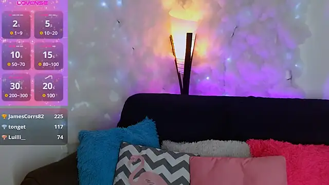 camila_lewis webcam