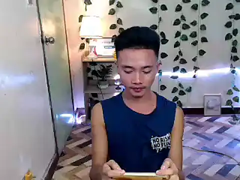 Ugly_HugeCockxx webcam