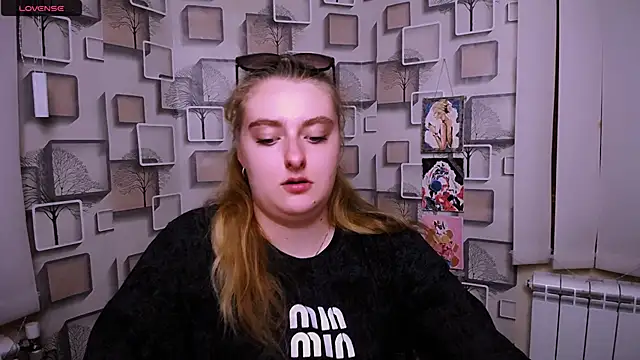 DanaTiipls_ webcam