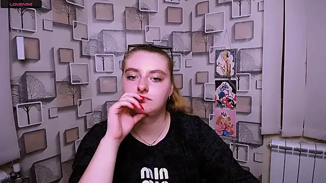 DanaTiipls_ webcam
