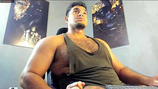Big_furry_bear13 webcam