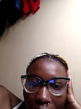 Pinky_shyee webcam