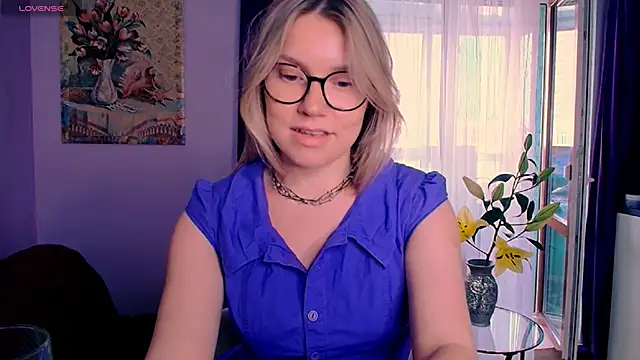 TaylorBre webcam