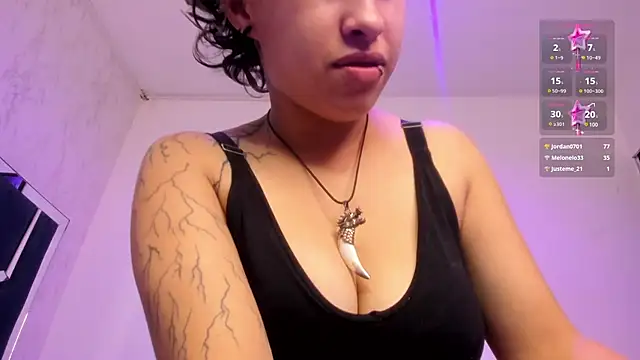TaylorLeeh webcam