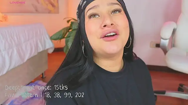 Leaa_Cox webcam