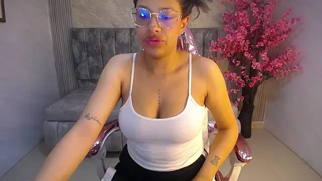 zhara_rose_s webcam
