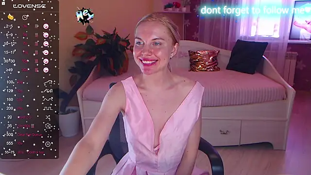 LiSinDoll webcam
