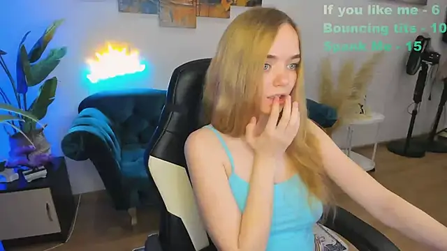 Janet_coy webcam