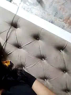 Webcam Model (Soniya_Roy)  is live.Free join now!