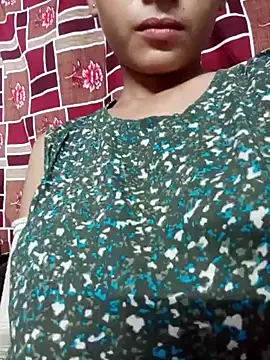 Hot-Arohi webcam