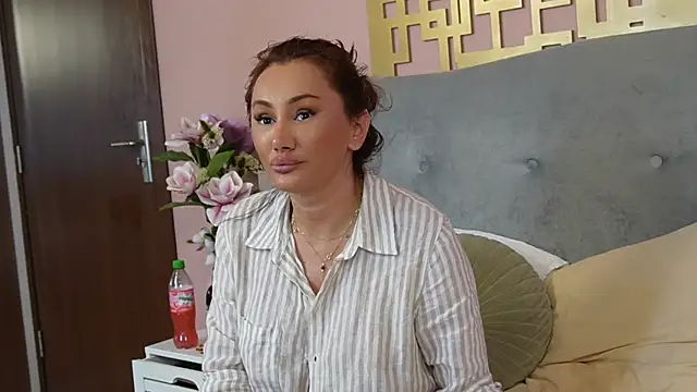 QueenMarX webcam