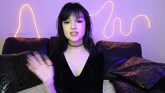 mimi_purrs webcam