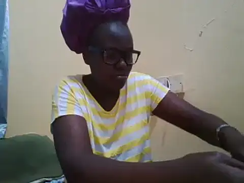 brown_bebes webcam