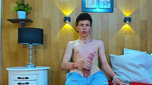 Izaan_Wolters webcam