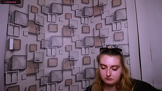 DanaTiipls_ webcam
