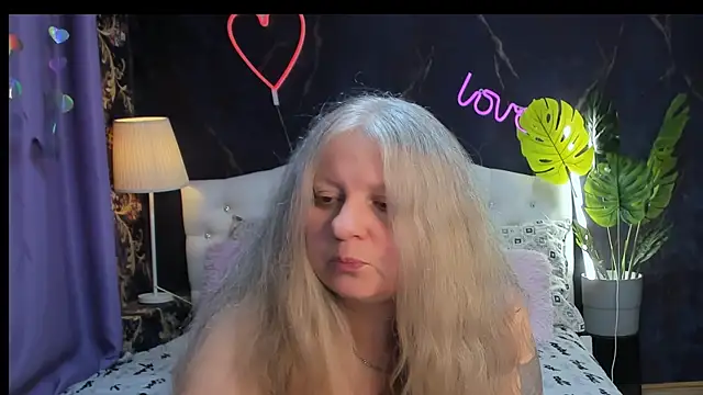 silver_moon_light webcam