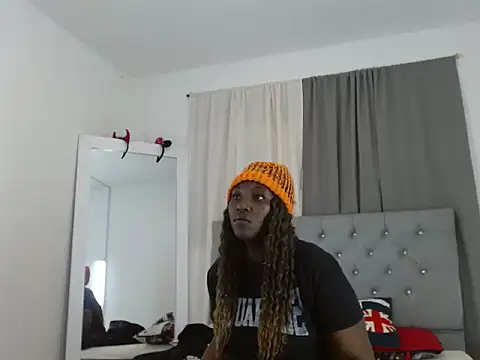 Joyce_Perry webcam