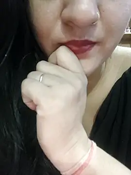 lonlygirlpriya7 webcam