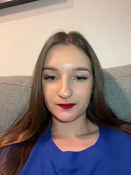 AdelinaEmber webcam