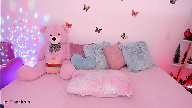 Zara_uwu_ webcam
