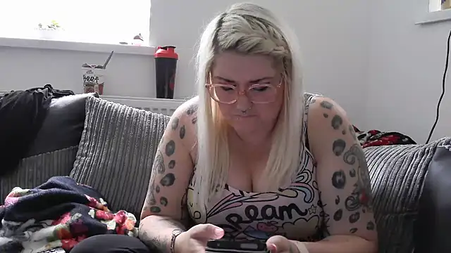 Sizzling_Indie36 webcam