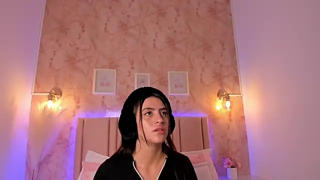 Nairea_Beaumont webcam