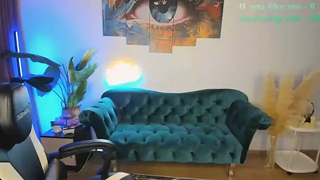 Janet_coy webcam