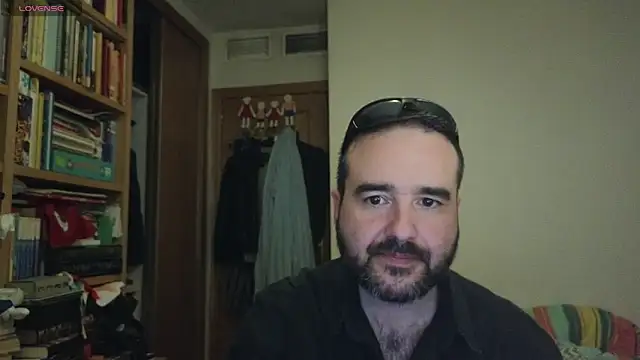 curiosillo83 webcam