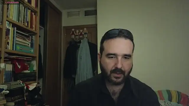 curiosillo83 webcam