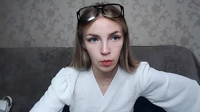 HitGyrl webcam